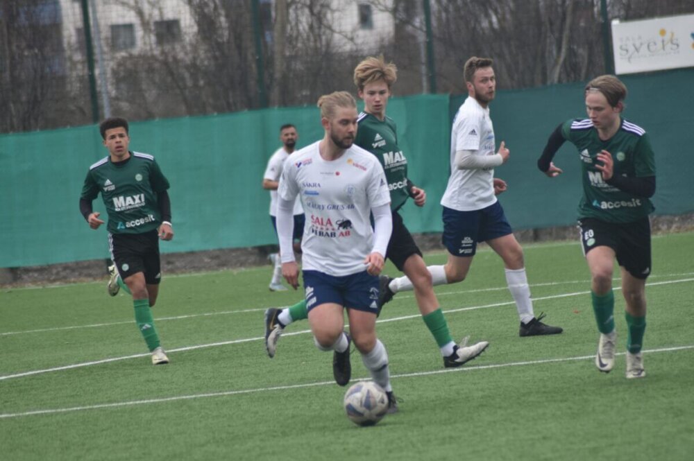 Bildspel från Västerfärnebo AIK:s första träningsmatch