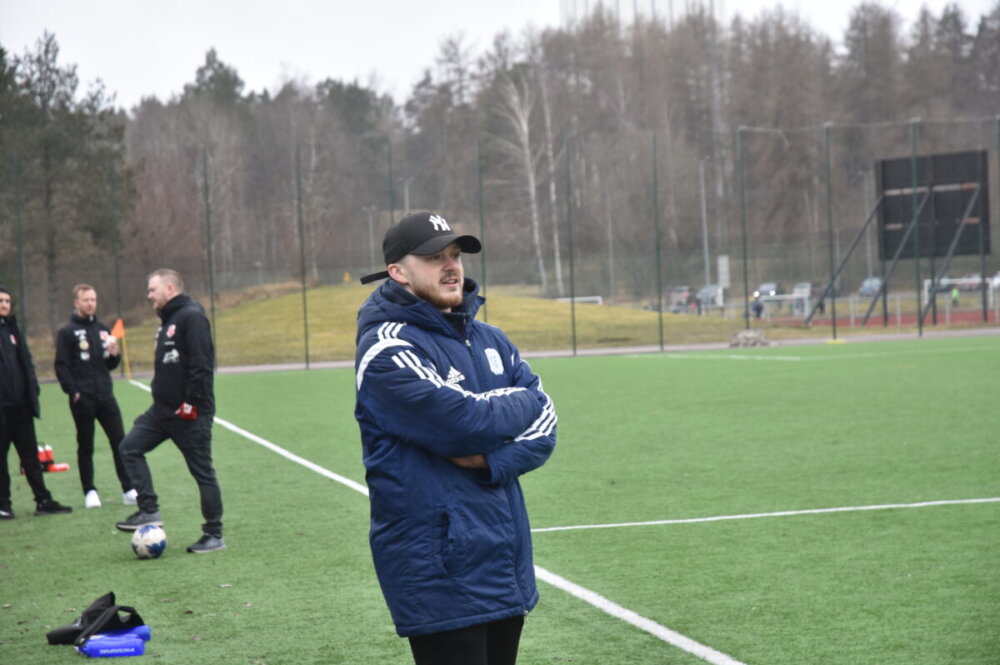 Nu tackar Rasmus för sig - "Tiden räcker inte till"