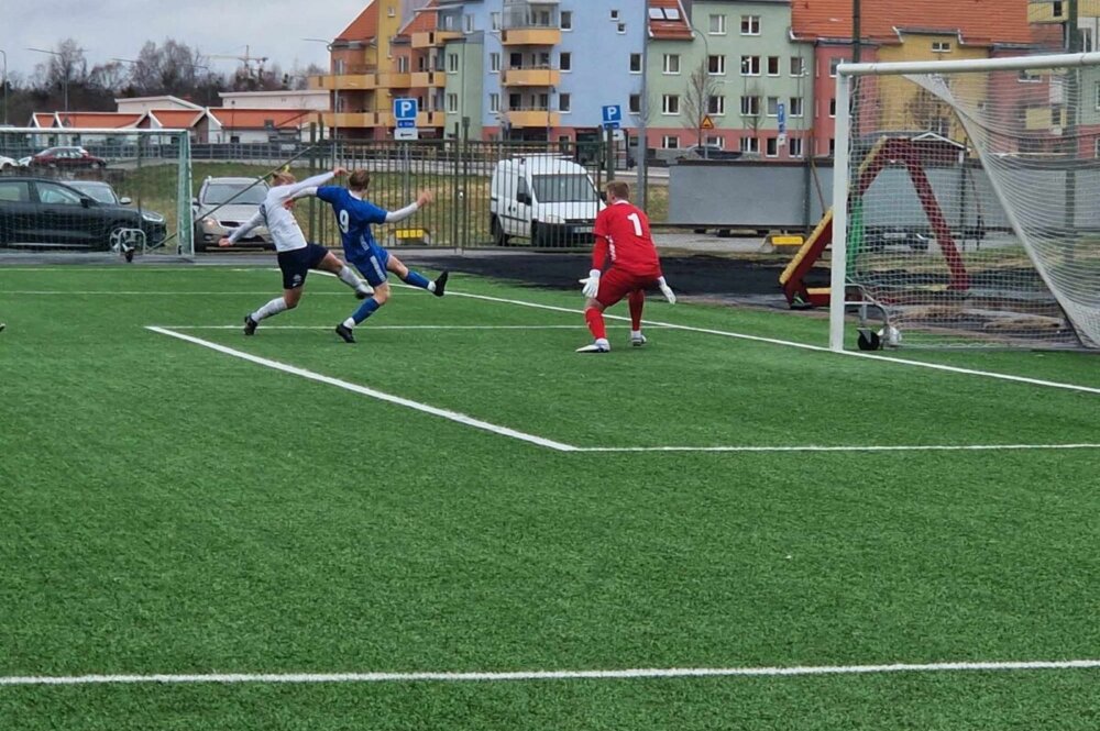 Chansfattigt när Västerfärnebo AIK åkte på ny förlust - "Vi håller i bollen för dåligt" Chansfattigt när Västerfärnebo AIK åkte på ny förlust - "Vi håller i bollen för dåligt"