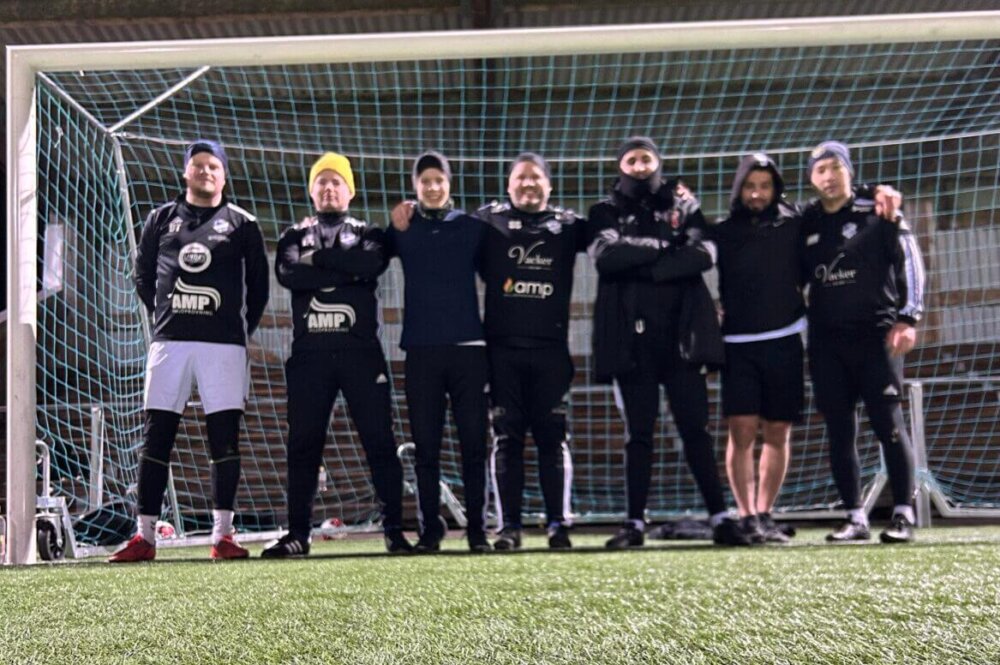 Nu ska FK Sala spela den 122:a och sista matchen: "Hel drös spelare"