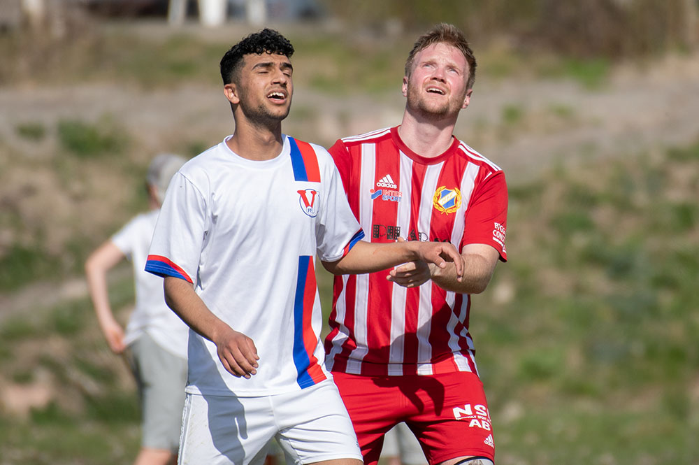 Harbo IF:s andralag trivs mot Järlåsa Vittinge FF - "Vi gör flest mål så det är rättvist" Harbo IF:s andralag trivs mot Järlåsa Vittinge FF - "Vi gör flest mål så det är rättvist"