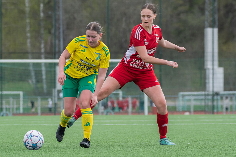 Sala FF har syndat mest av damlagen under vårsäsongen med 13 gula kort