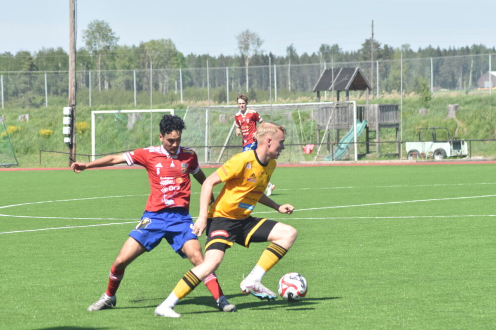 Heby AIF genrepade mot Syrianska IF Kerburan - "Vi hade ett tiotal heta målchanser i andra halvlek"