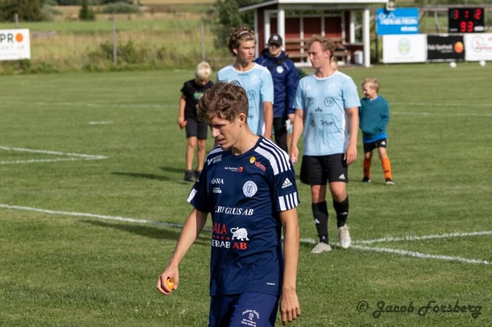 Vaiken spelade jämnt i en halvtimme innan serietvåan drog ifrån - "De är ett riktigt bra lag" Vaiken spelade jämnt i en halvtimme innan serietvåan drog ifrån - "De är ett riktigt bra lag"