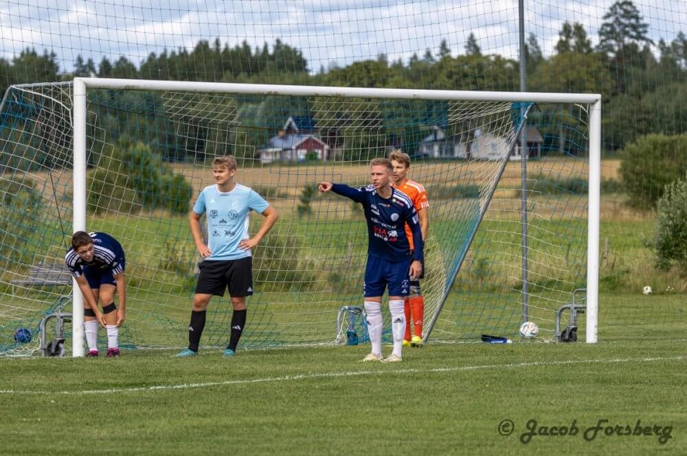 Seger mot bottenlaget för Västerfärnebo AIK - "Ingen välspelad match" Seger mot bottenlaget för Västerfärnebo AIK - "Ingen välspelad match"