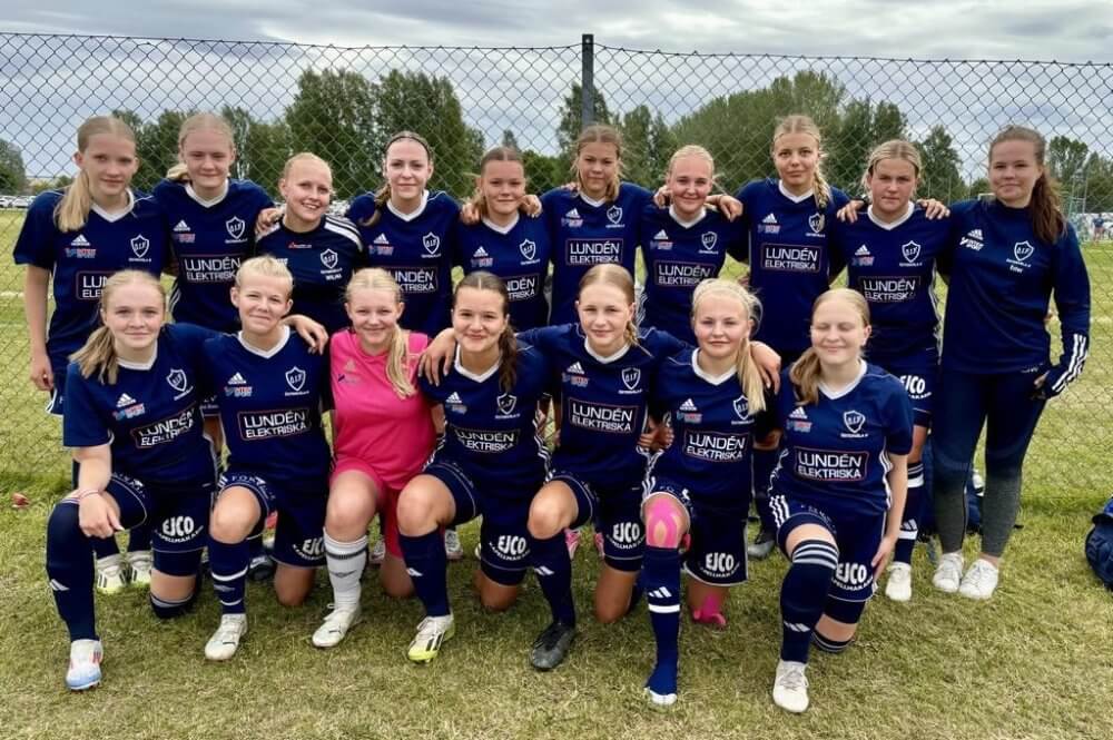 Nu ska Östervåla IF spela en annan sport: ”Perfekt sätt att hålla igång hela laget” Nu ska Östervåla IF spela en annan sport: ”Perfekt sätt att hålla igång hela laget”