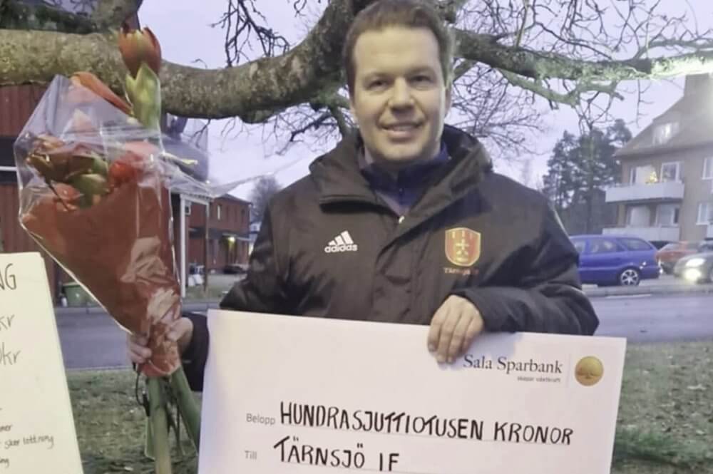 Säsongen ska förlängas för Tärnsjö IF - har fått bidrag från Sala Sparbank Säsongen ska förlängas för Tärnsjö IF - har fått bidrag från Sala Sparbank