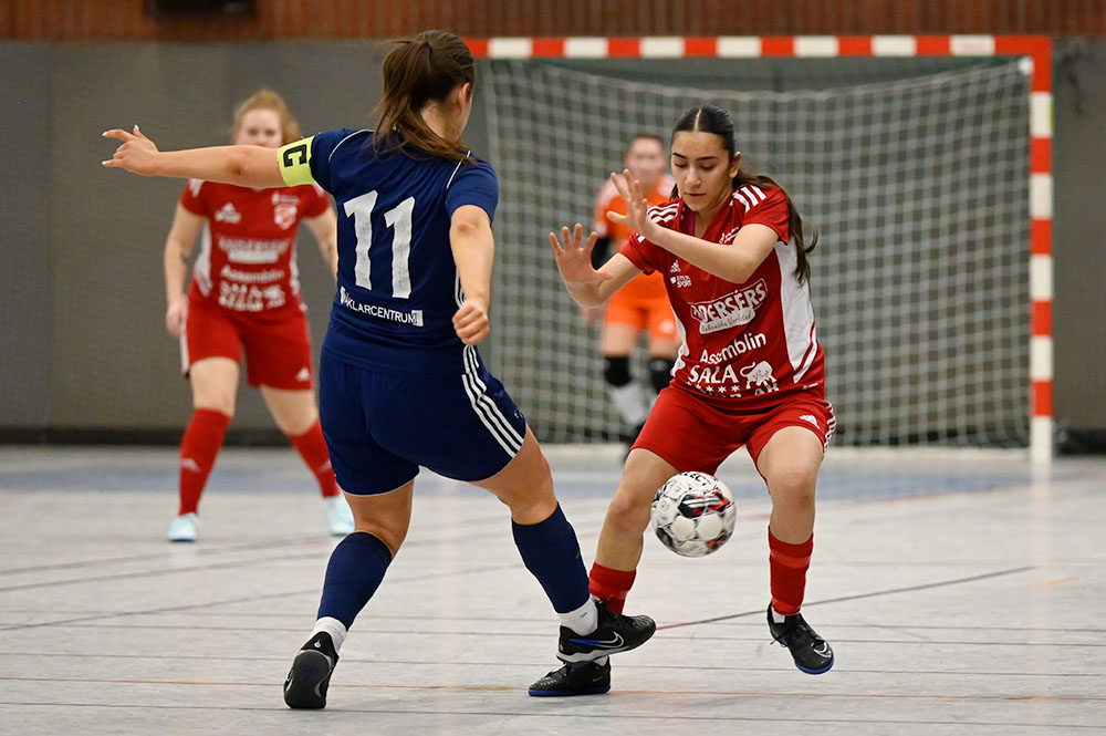 Sala FF:s damer åkte på fyra förluster i futsal-DM - "Är med i matcherna och de flesta förlusterna är med uddamålet"