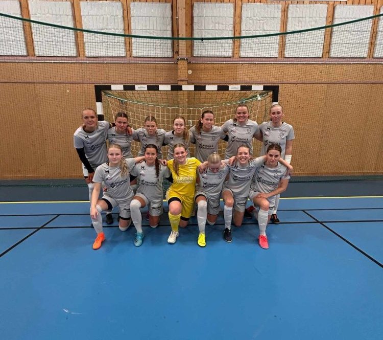 Östervåla IF seriesegrare i futsalserien division 1 - "Det var lite skakigt i första halvlek" Östervåla IF seriesegrare i futsalserien division 1 - "Det var lite skakigt i första halvlek"