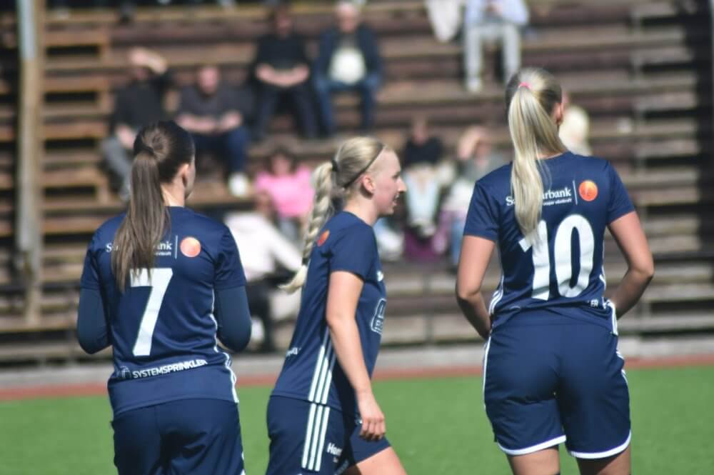 Östervåla IF studsade tillbaka rejält efter premiärförlusten - "Ingrid höll nollan i debuten"
