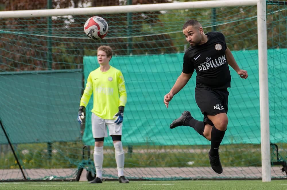 Åkra FC hänger med i toppstriden efter ny seger - "Det var ingen av våra större matcher" Åkra FC hänger med i toppstriden efter ny seger - "Det var ingen av våra större matcher"