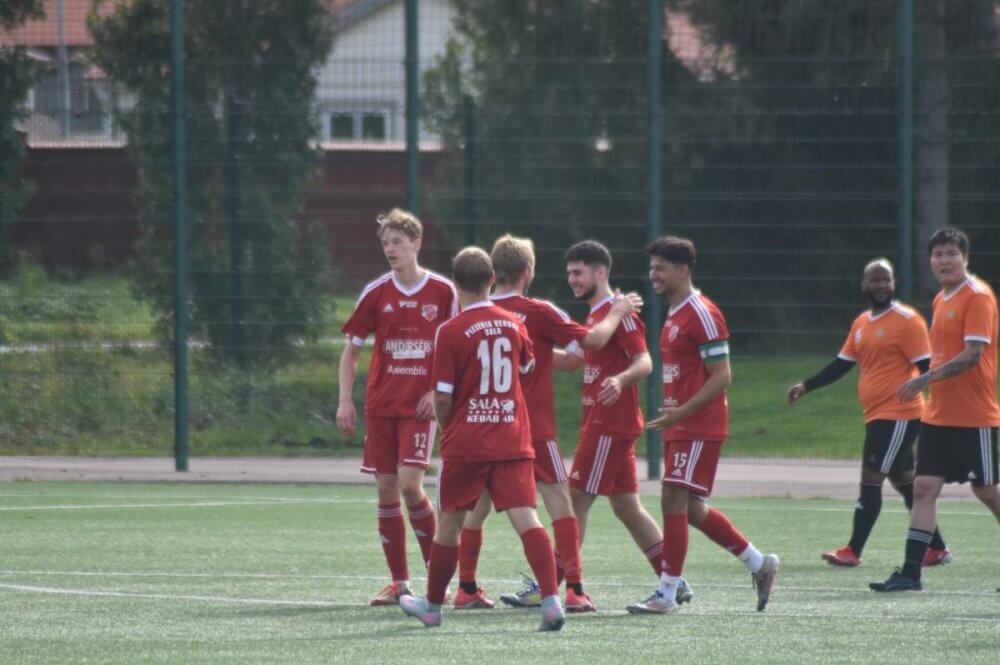 Bildspel från Sala FF:s derbyseger mot Grällsta IF