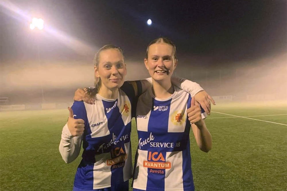 Malin fick hurra för serieseger med Avesta AIK - "Fokus på att spela klart säsongen och ta dem sex sista poängen och sen blir det att fira" Malin fick hurra för serieseger med Avesta AIK - "Fokus på att spela klart säsongen och ta dem sex sista poängen och sen blir det att fira"