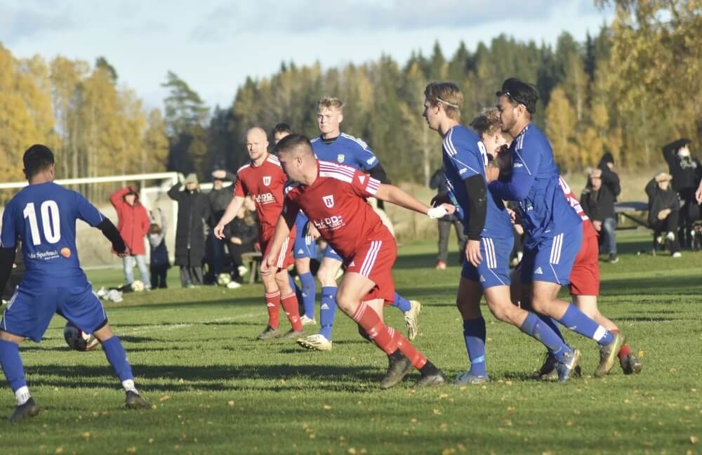 Norrby SK var totalt sett hetare i derbyt mot Ransta IK på Mullevi - "Bitvis bra fotboll"