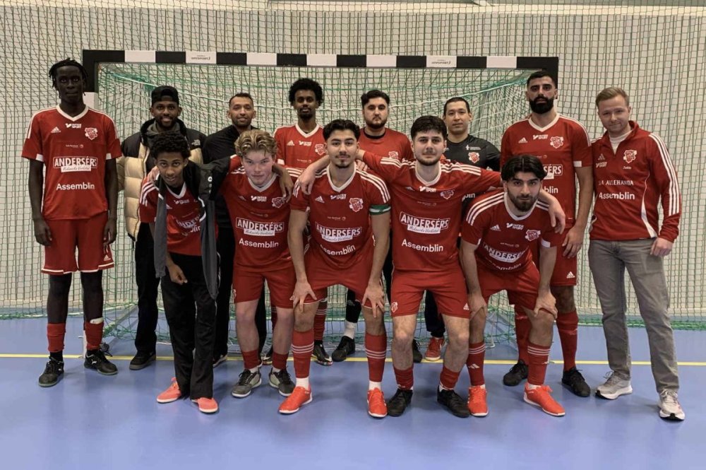 Sala FF avslutade futsalserien med ny förlust - "Det blev dyrt med alla frisparkar" Sala FF avslutade futsalserien med ny förlust - "Det blev dyrt med alla frisparkar"
