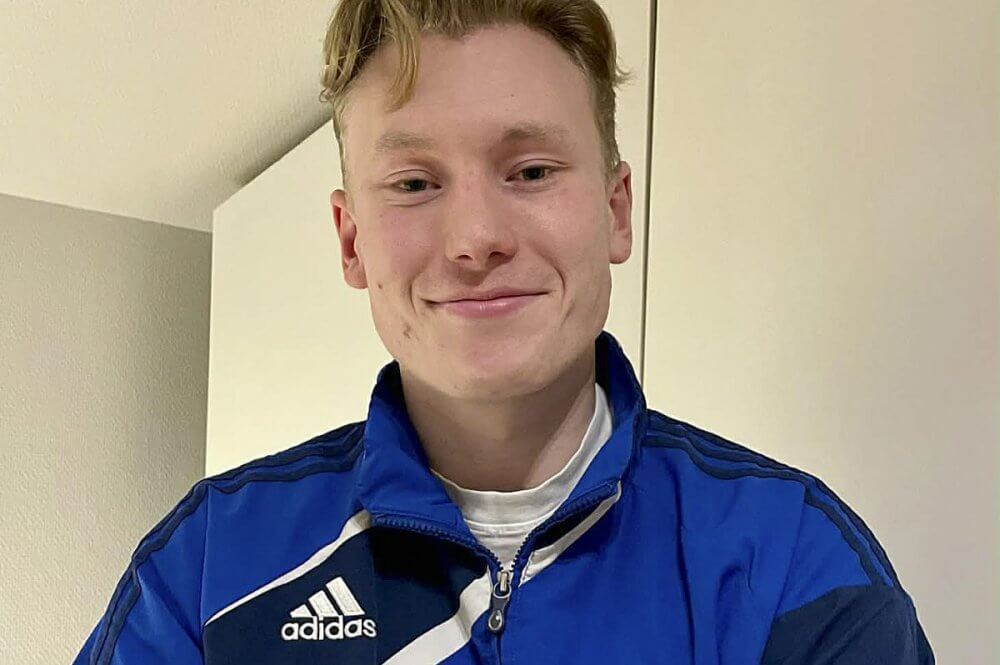 Måns har skrivit på för en fortsättning i Västerfärnebo AIK