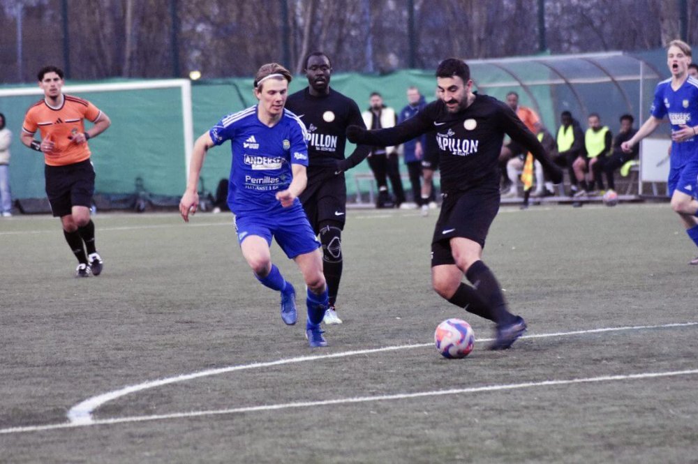 Åkra FC klassen bättre inför över 300 åskådare - ”Klasskillnad”