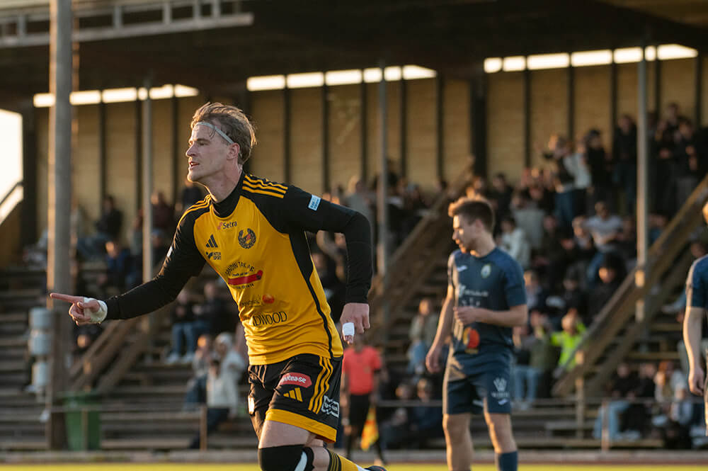 Hattrick av Cajander när Heby AIF vann - ”En stabil insats”