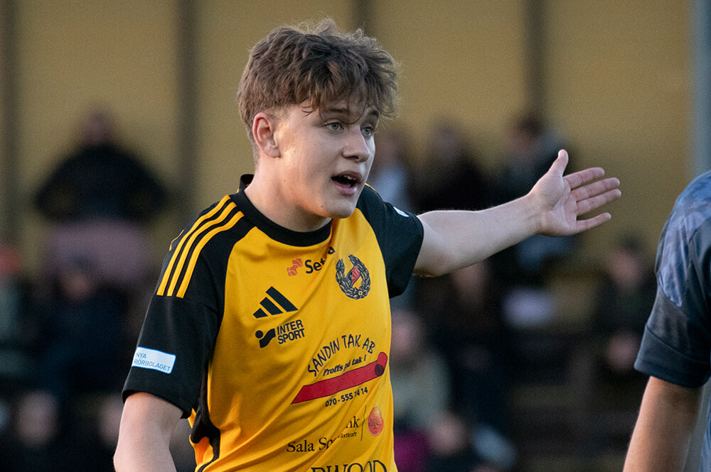 Haifen dominerar både i serien och på Sala-Heby Fotbolls sajt Haifen dominerar både i serien och på Sala-Heby Fotbolls sajt