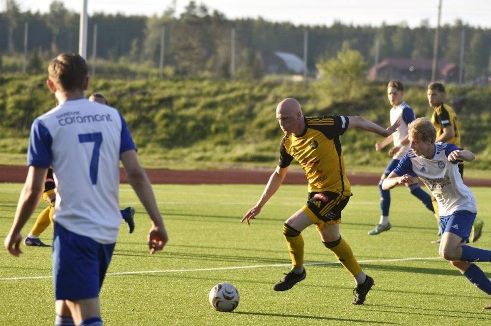 En intensiv fredag väntar med fem matcher