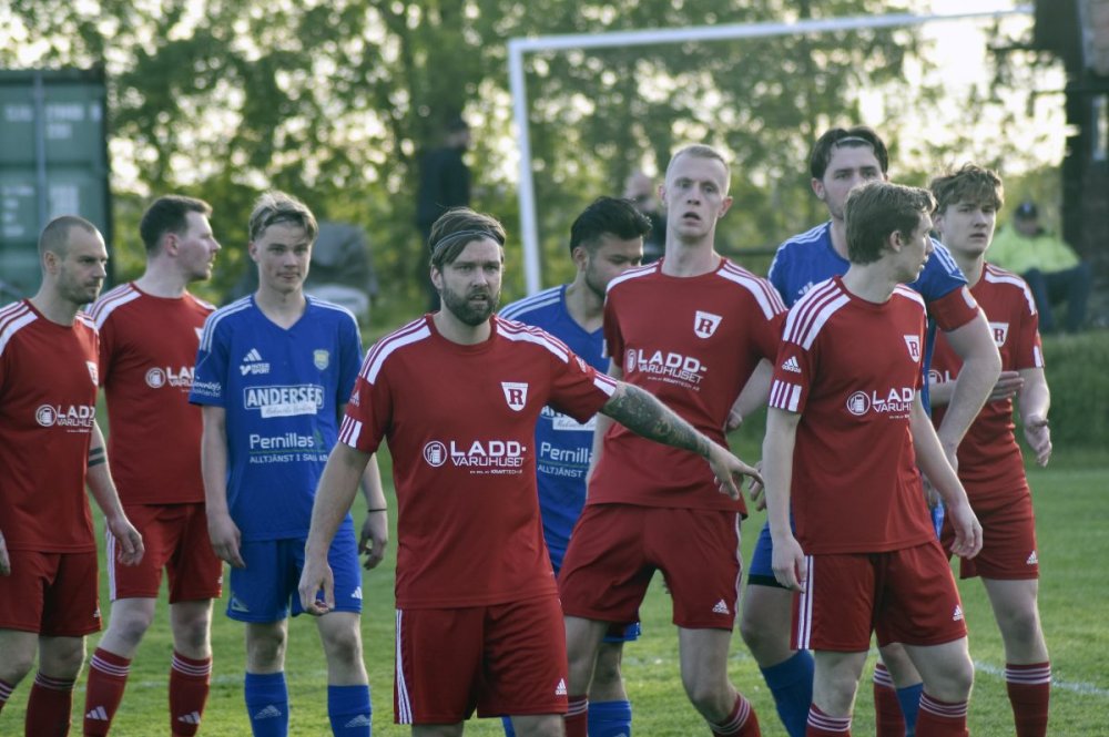 Bildspel från division 5-derbyt på Norrbyliden Bildspel från division 5-derbyt på Norrbyliden