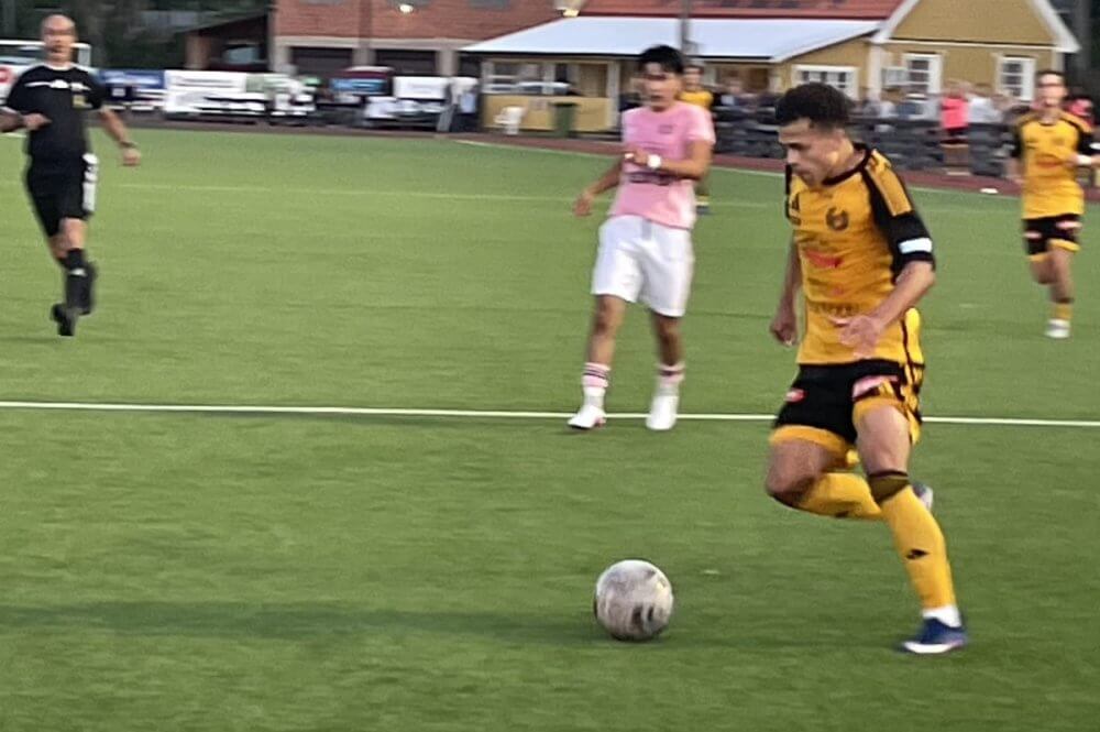 Heby AIF stormar mot serieseger - "Tuffa matcher framöver” Heby AIF stormar mot serieseger - "Tuffa matcher framöver”