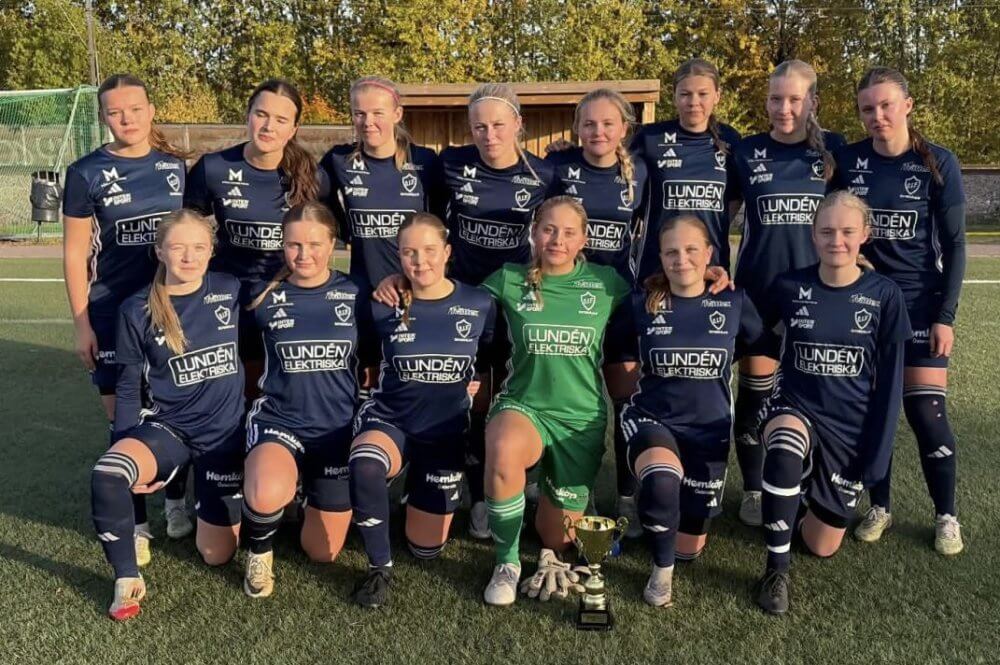Seger i B-slutspelet för Östervåla IF:s juniorer - ”En härlig helg” Seger i B-slutspelet för Östervåla IF:s juniorer - ”En härlig helg”